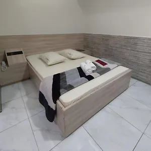 Caliente Hotel